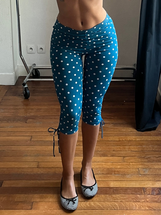 Vintage polka dot capri pants