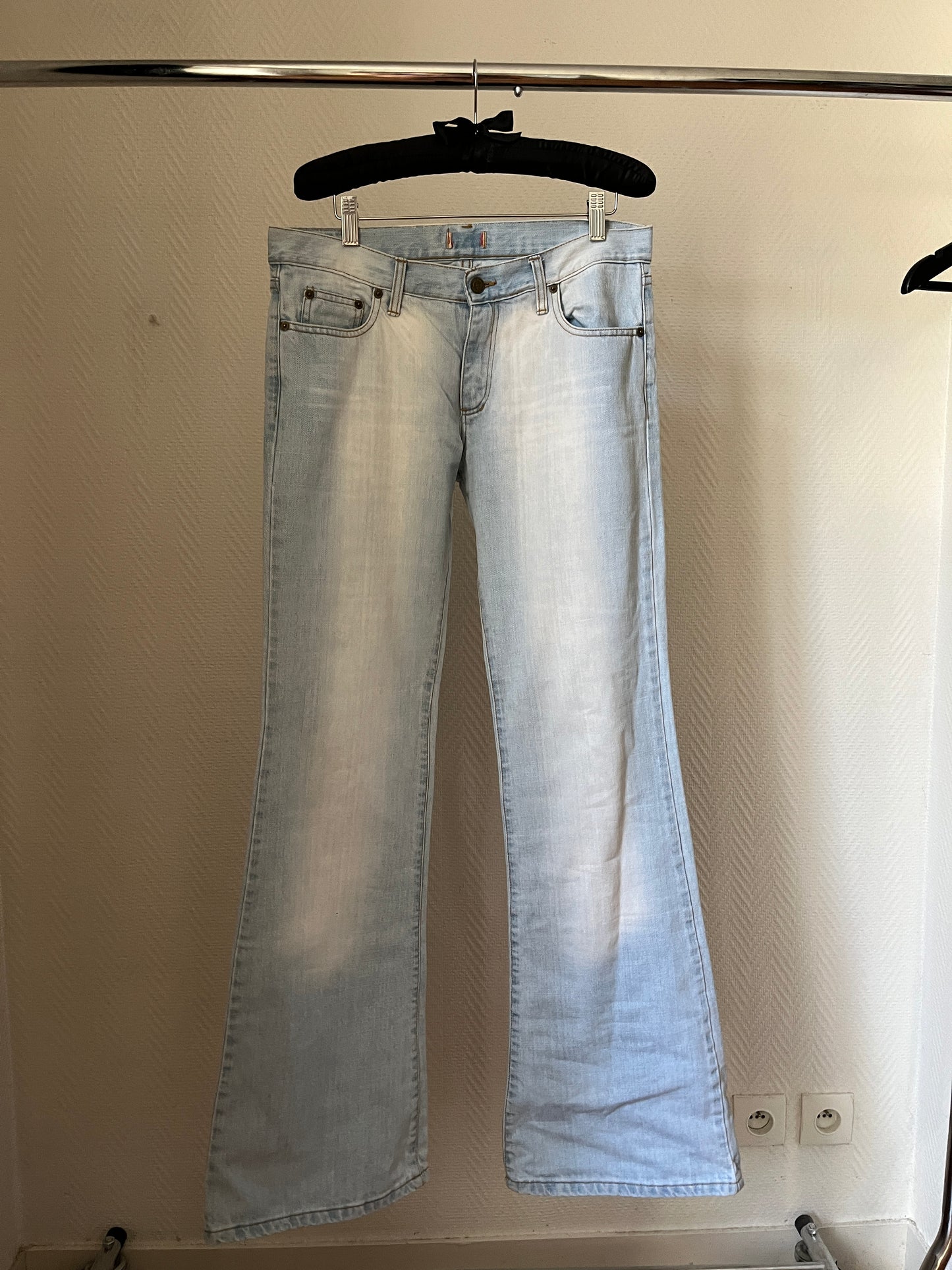 Vintage straight light blue jeans