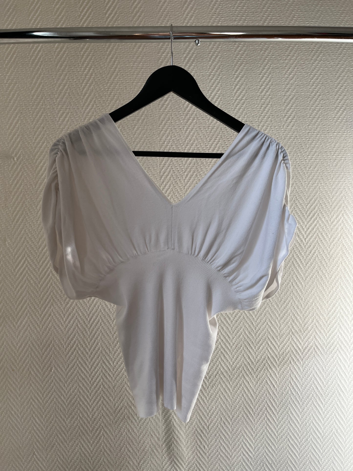 Vintage batwing white top