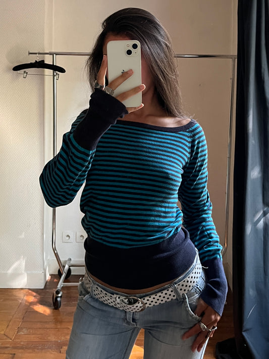 Vintage blue striped pull over
