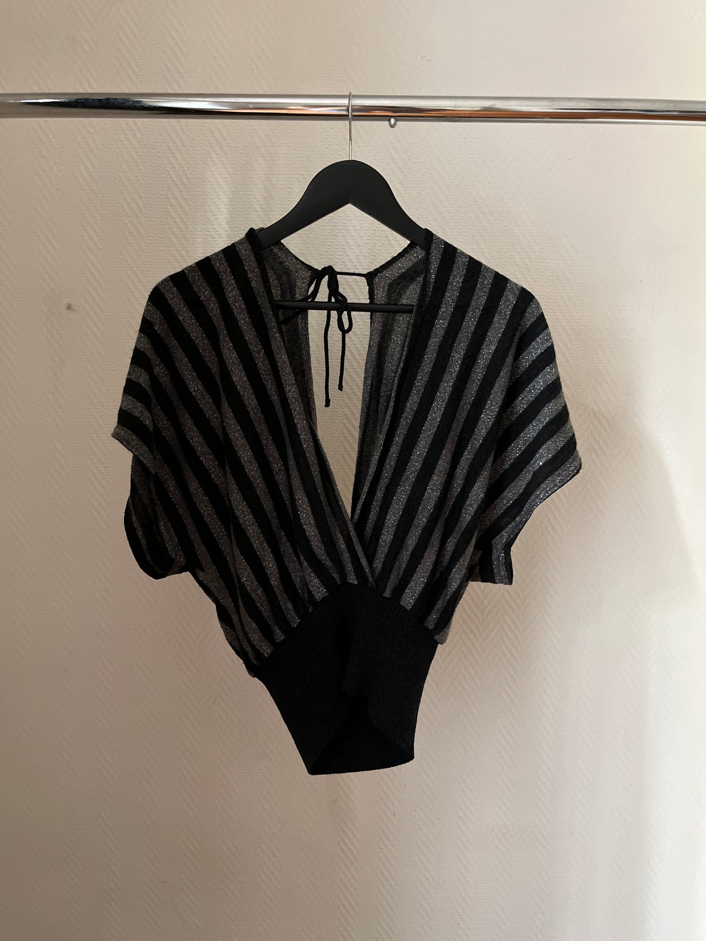 Vintage striped knitted top