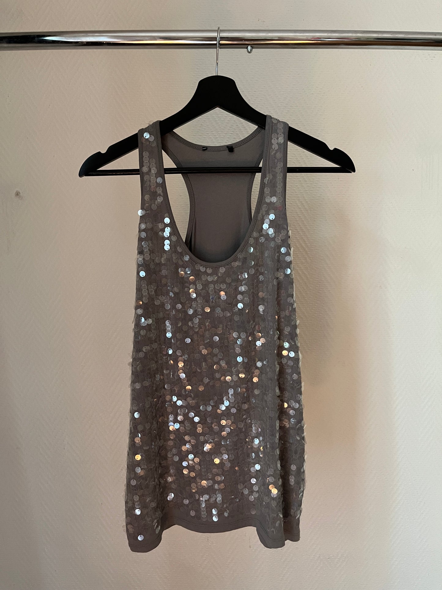 Vintage grey sequins top