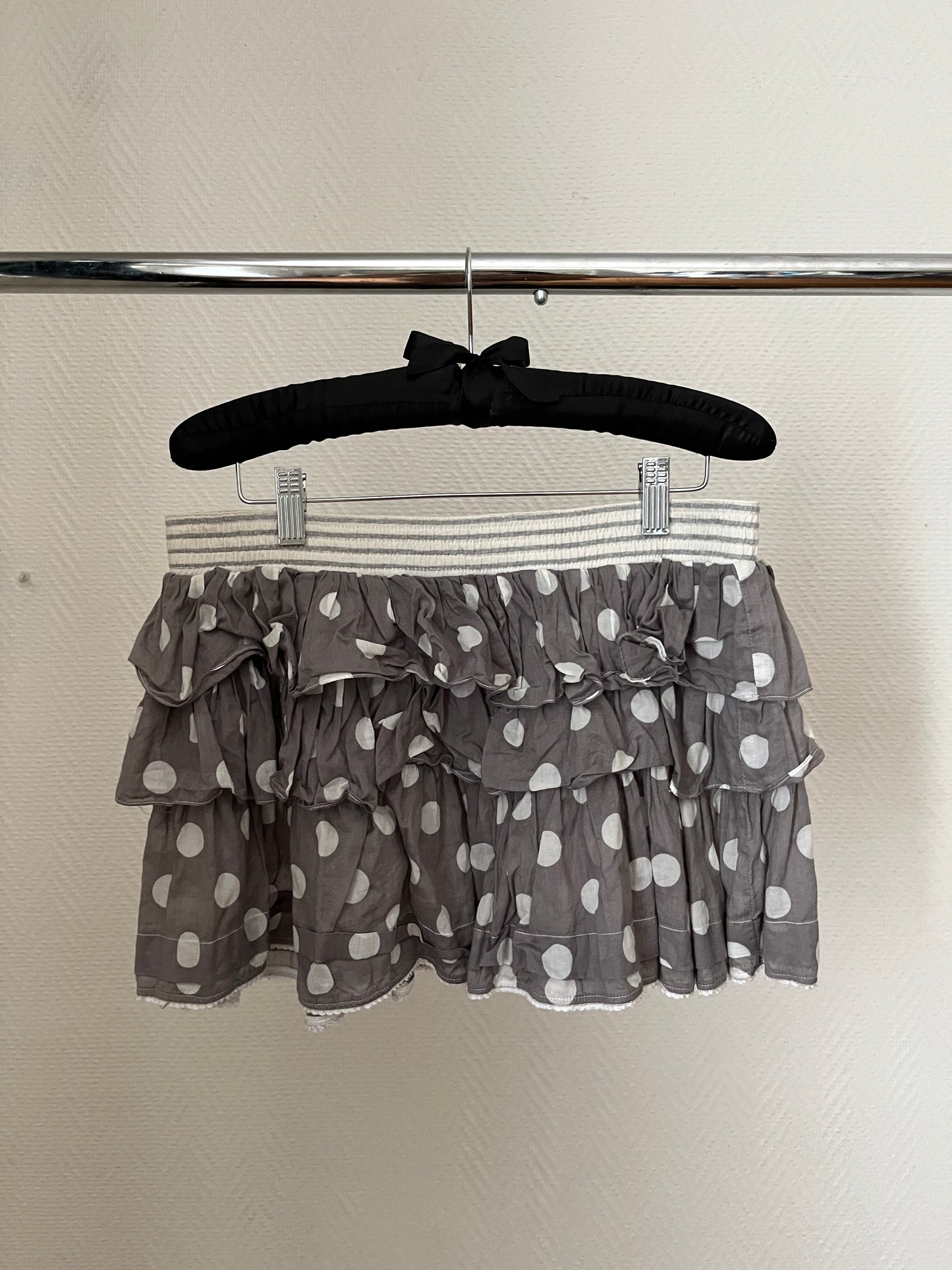 Vintage polka dot ruffle skirt