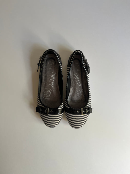 Vintage striped ballerinas