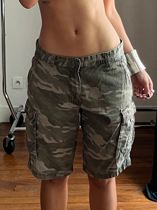Vintage camo jorts